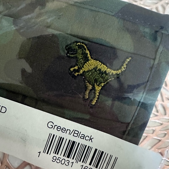 NEW Coach Rexy Wild Beast Camo Face Mask - Picture 8 of 10